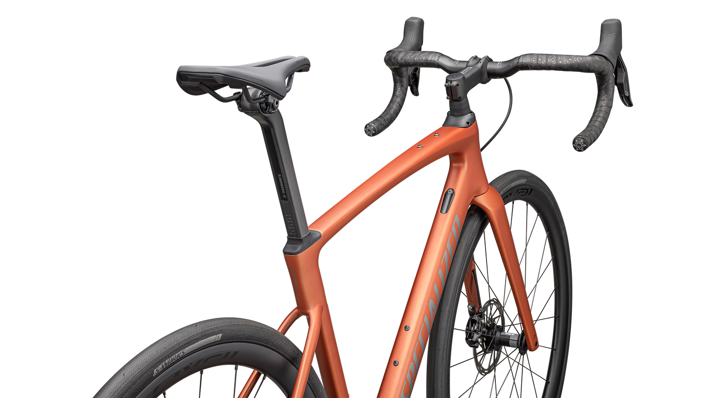 Roubaix SL8 Expert - SRAM Rival eTAP AXS